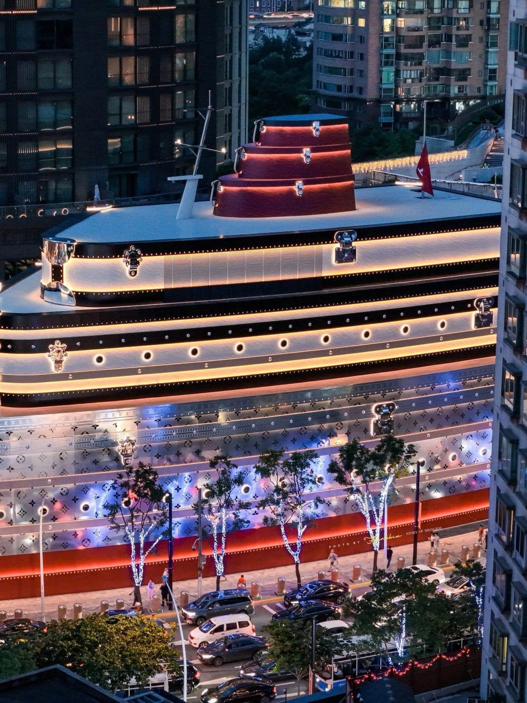 Cơ hội cho tín đồ LV tại Thượng Hải